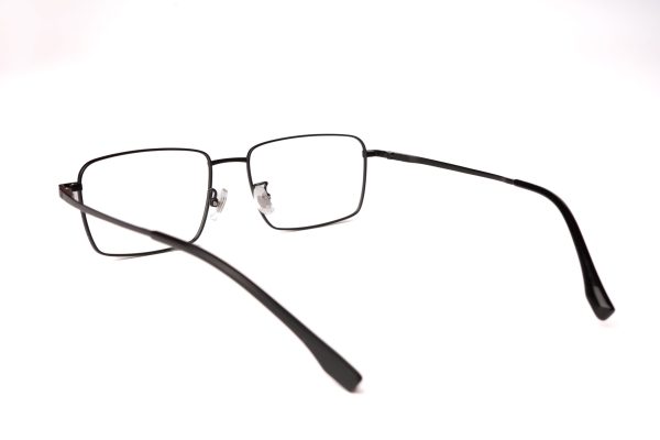 XL Series 04 - Image 2